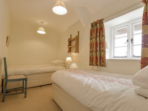Cottage | Interior