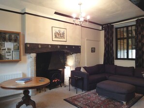 Cottage | Living room | TV, fireplace, DVD player, ping pong - Hornshayne Farmhouse (Colyton)