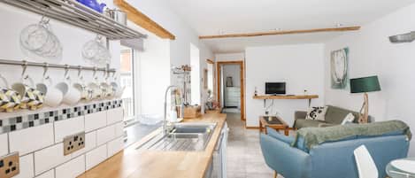 Cottage | Living area | TV, DVD player