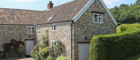 Cottage | Front of property