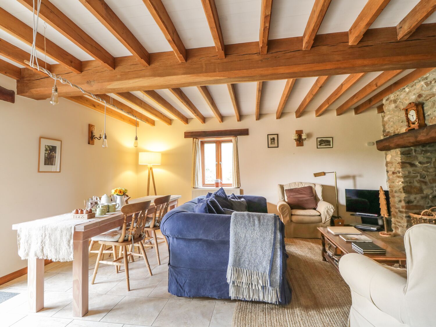 Cottage | Living room | DVD player