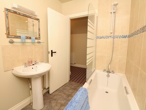 Cottage | Bathroom | Shower - The Linney (Colyton)