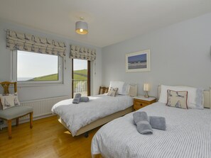 Cottage | Interior - Ayrmer House (Kingsbridge)