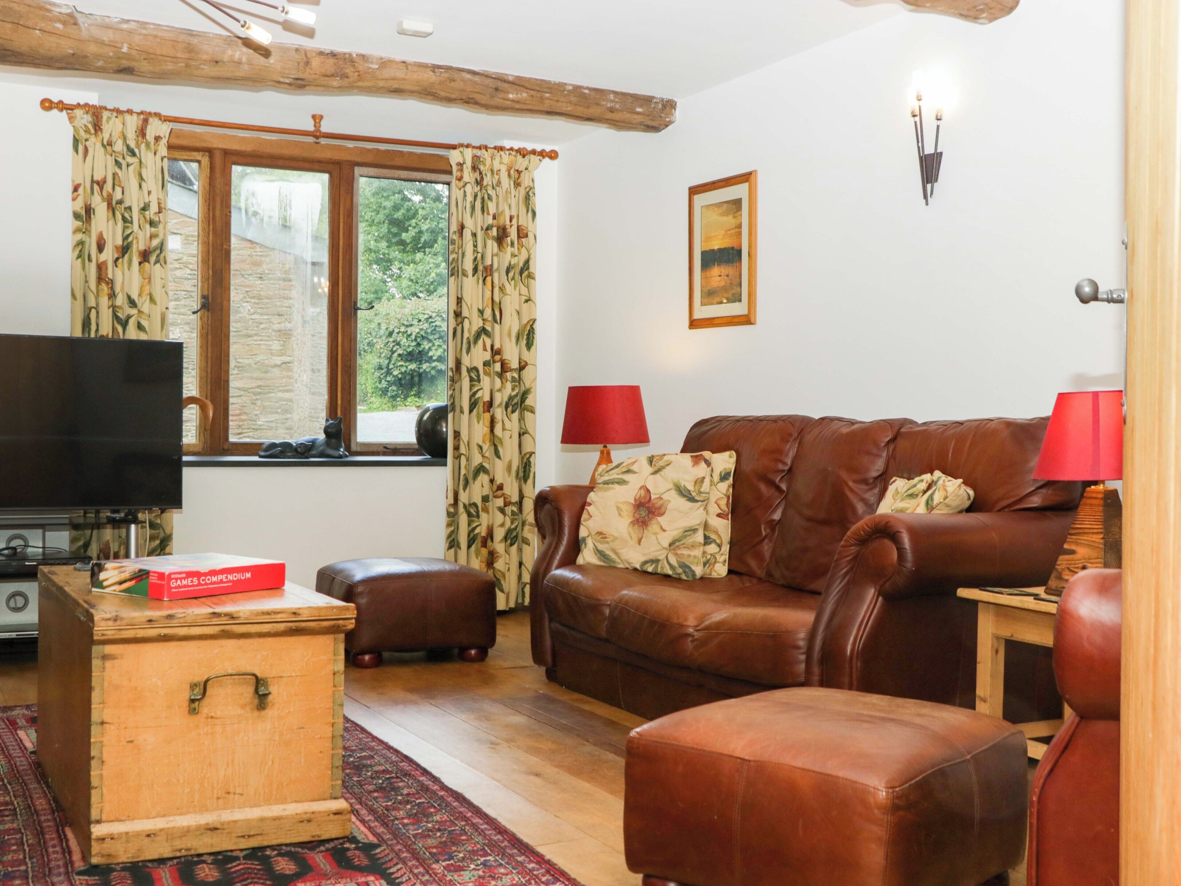 Cottage | Living area