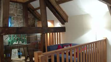 Cottage | Interior
