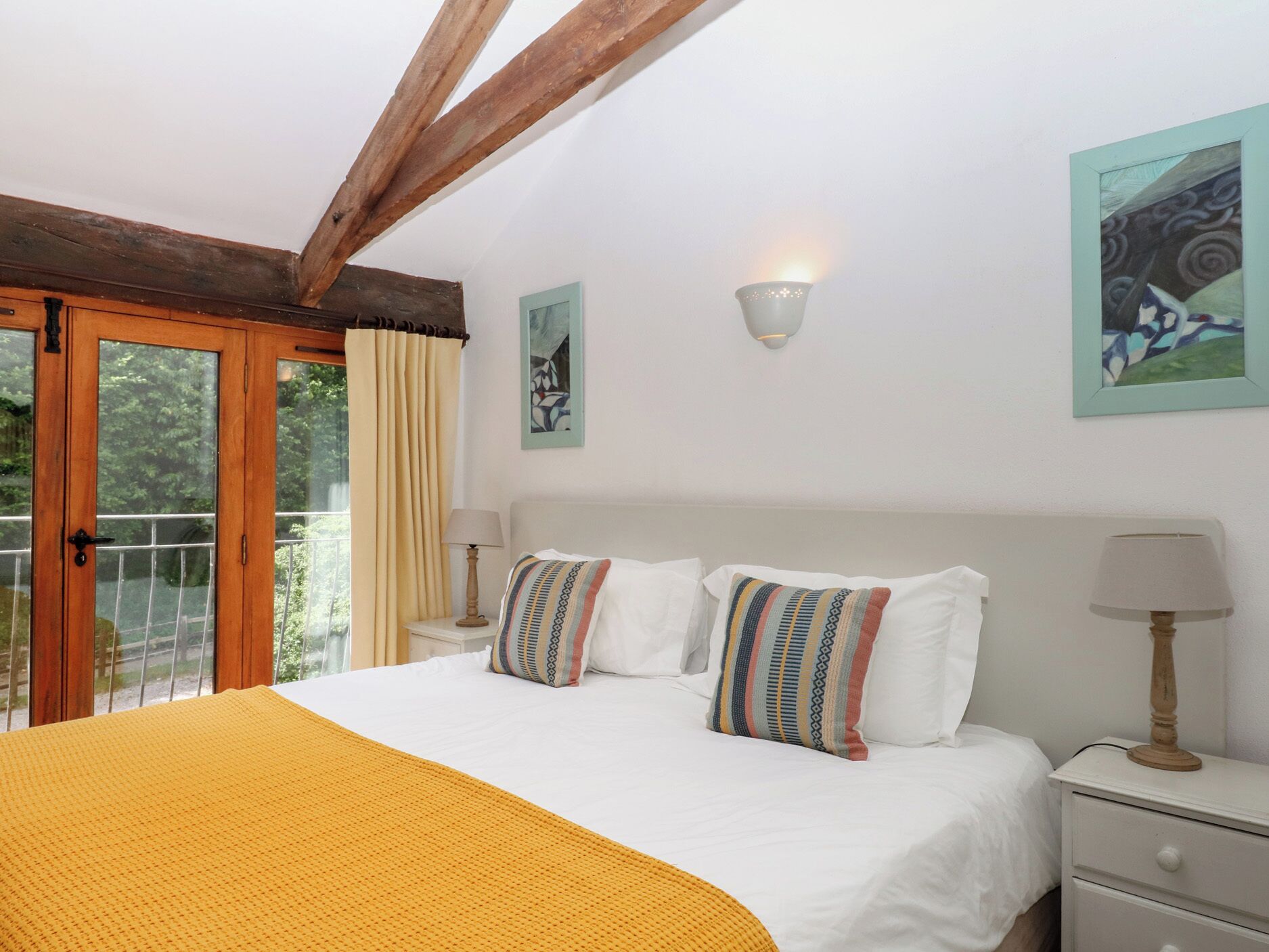 Cottage | Interior