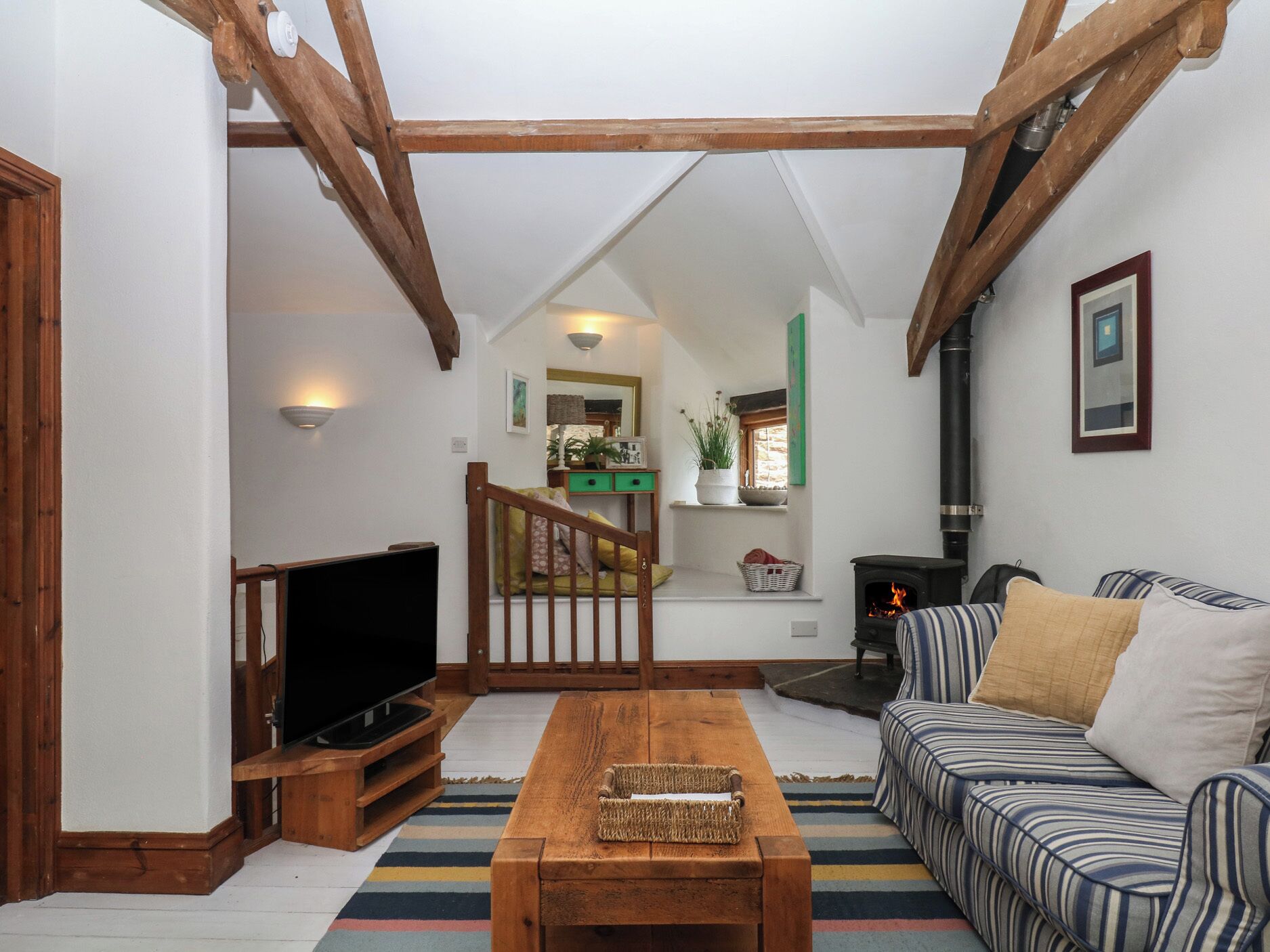 Cottage | Living area | TV, DVD player, ping pong