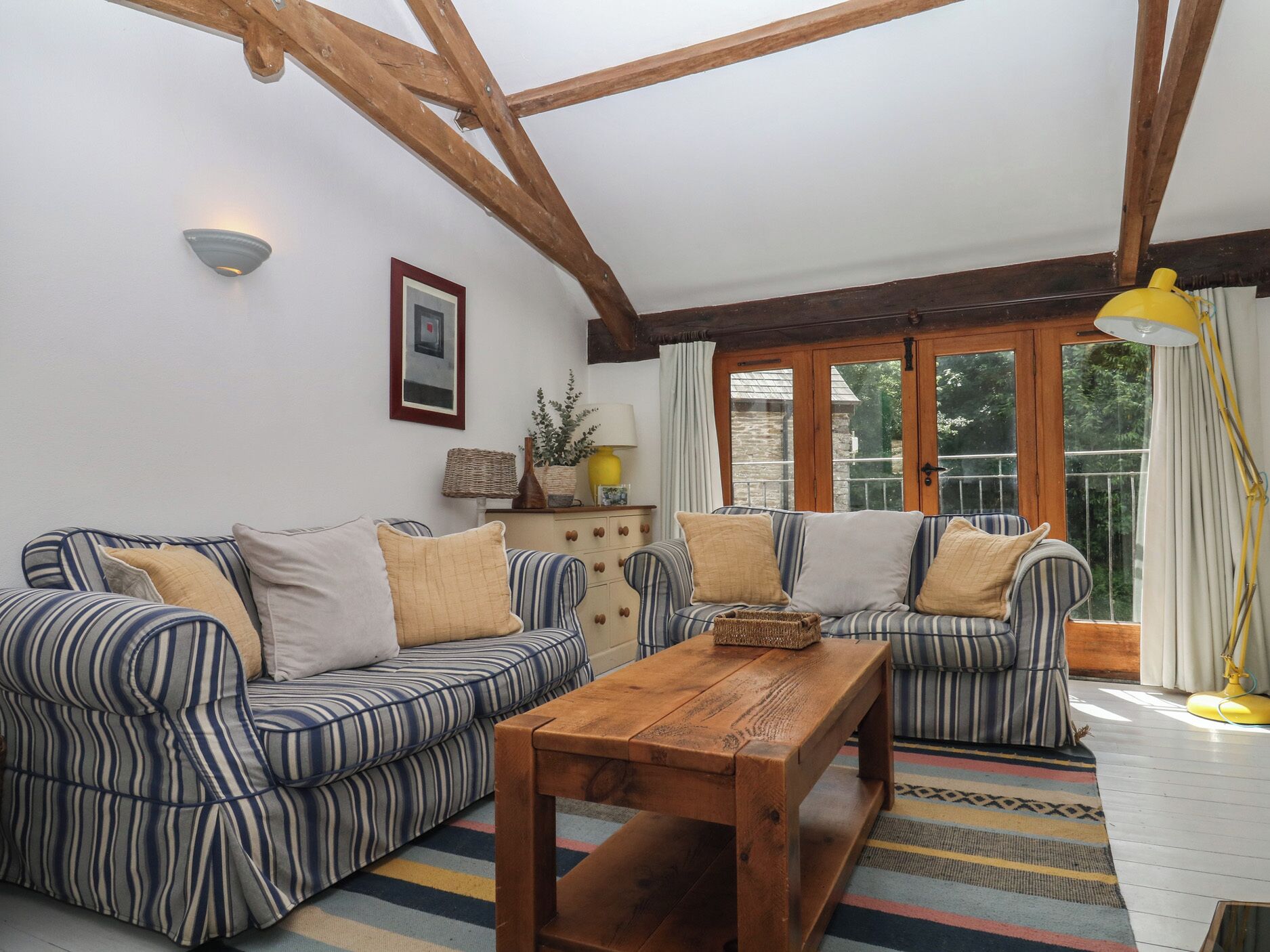 Cottage | Living area | TV, DVD player, ping pong
