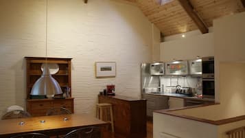 Cottage | Interior