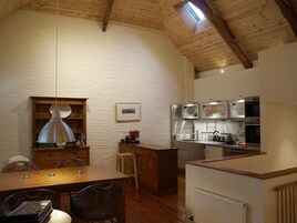 Cottage | Interior
