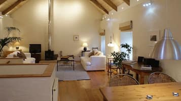 Cottage | Interior
