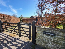 Cottage | Property grounds