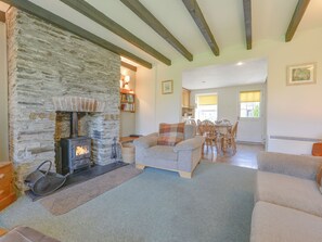 Cottage | Living area | TV, fireplace, DVD player