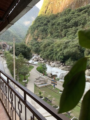 Superior Room, 1 King Bed, Terrace, River View | In-room safe, free WiFi, bed sheets - Panorama B&B (Machu Picchu)