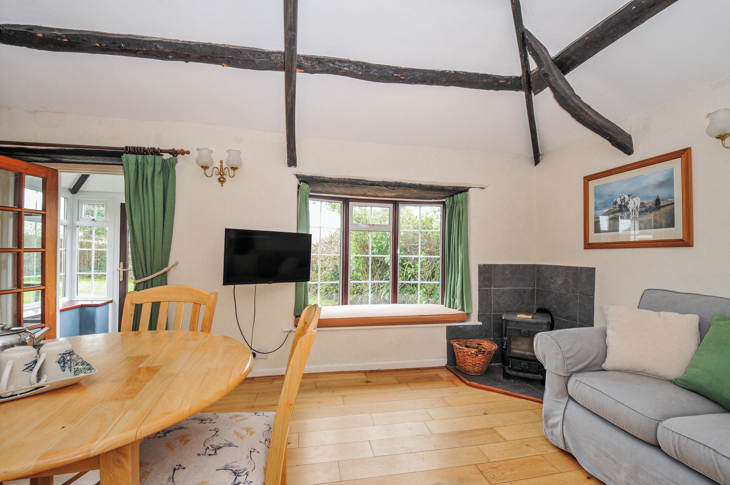 Cottage | Living area | DVD player