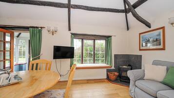 Cottage | Living area | DVD player