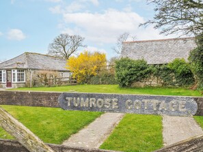 Cottage | Property grounds