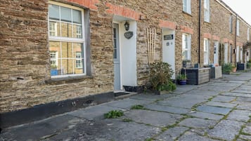 Cottage | Front of property