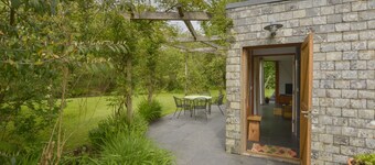 3 Newhall Green