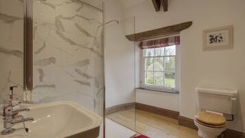 Cottage | Kamar mandi | Shower