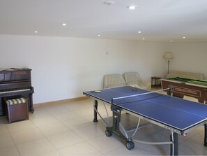 Cottage | Games room - Oak Tree (Totnes)
