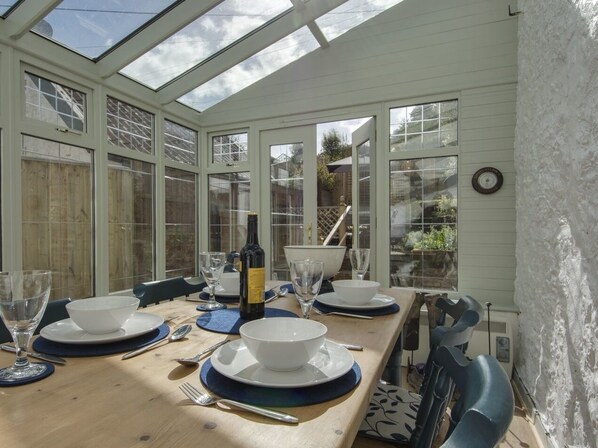 Cottage | Tempat makan