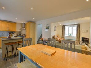 Cottage | Dining - The Old Post Office (Plymouth)