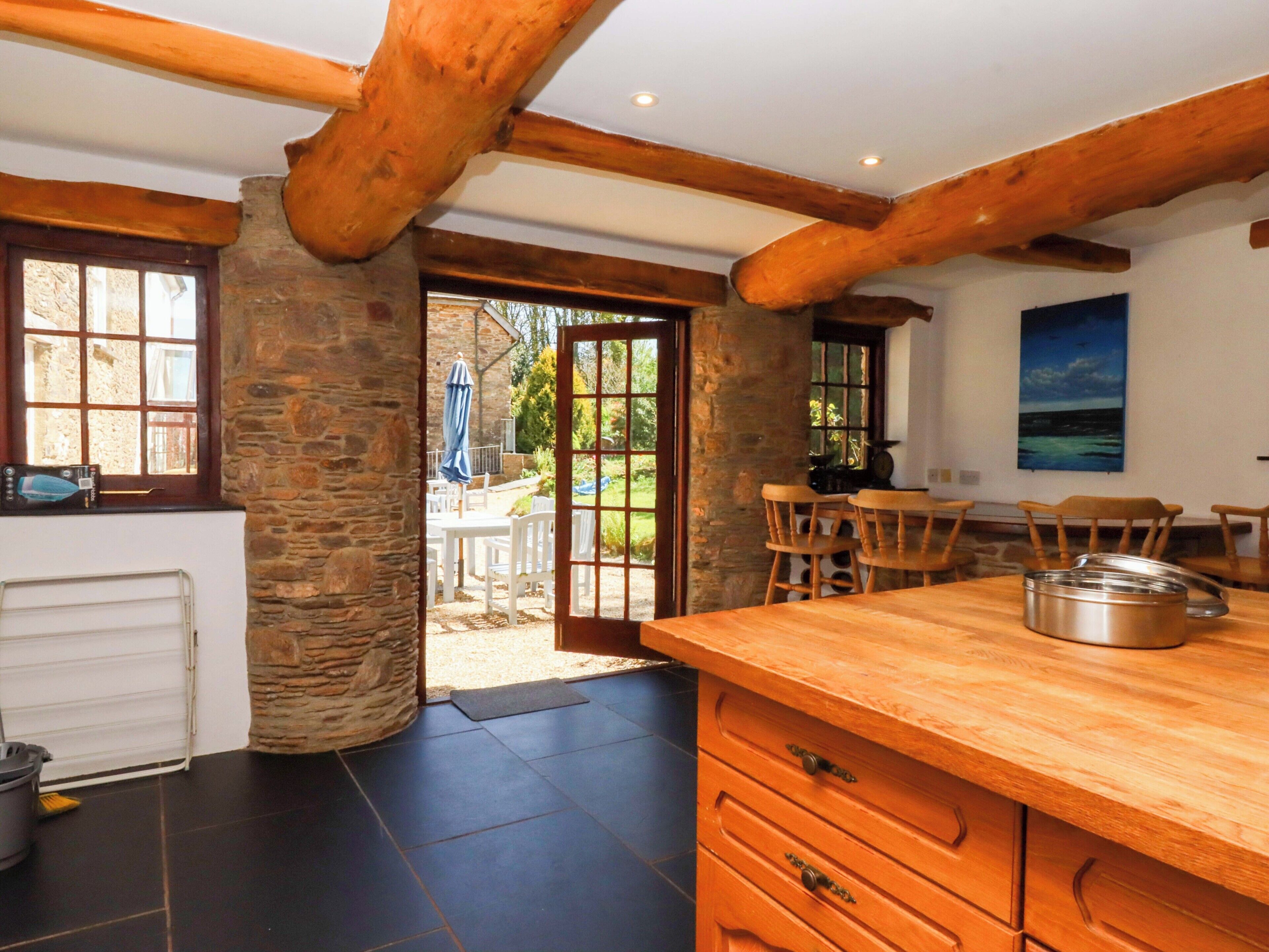Cottage | Interior