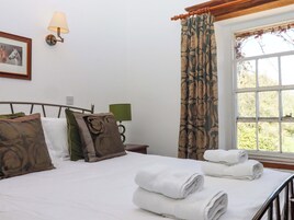 3 habitaciones, decoración personalizada y muebles diferentes