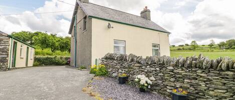 Cottage | Façade de l’hébergement