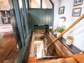 Cottage | Interior - Porter's Lodge (Tamworth)