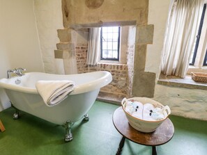 Casa de campo | Baño | Regadera y secadora de cabello 