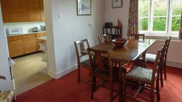 Cottage | Interior