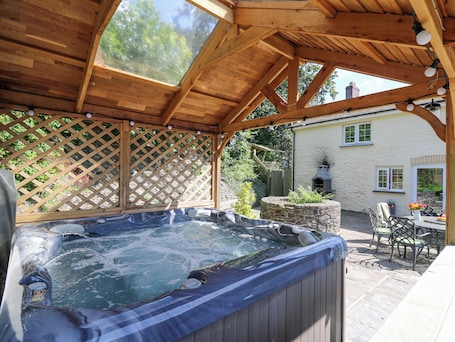Cottage | Terrace/patio