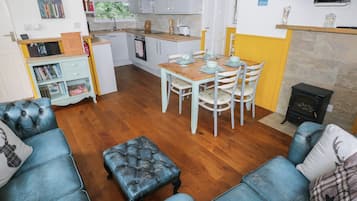 Cottage | Interior