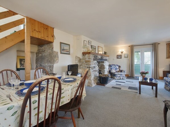 Cottage | Interior