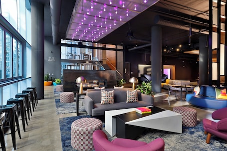 Lobby. Aloft by Marriott Chicago Mag Mile