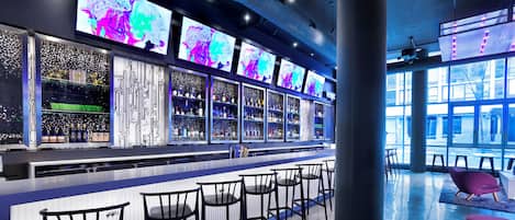 Cocktail bar