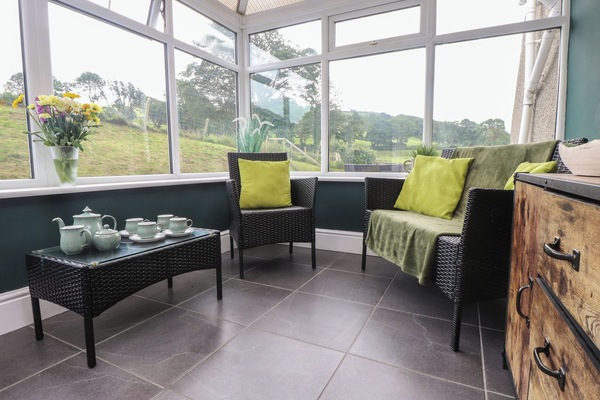 Cottage | Interior