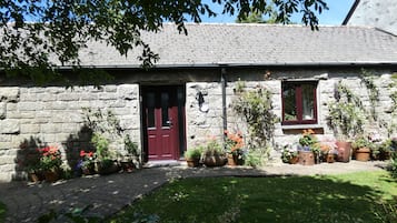 Cottage | Exterior