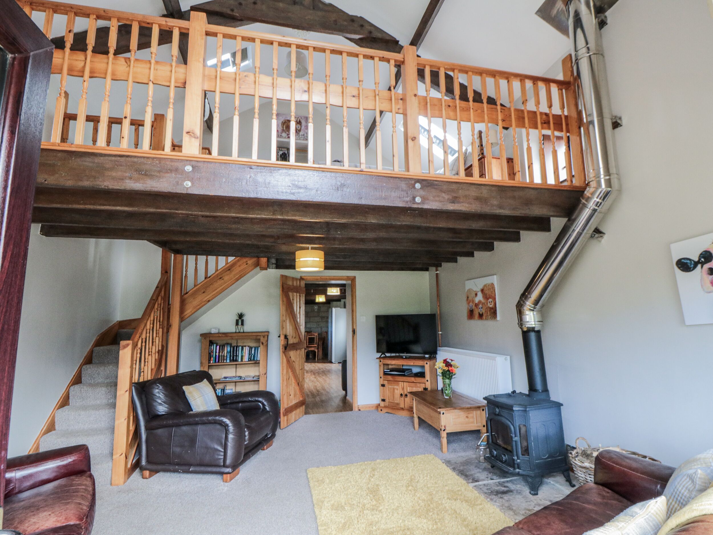 Cottage | Living area | TV, fireplace