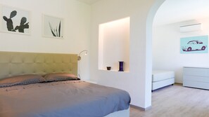 5 bedrooms, iron/ironing board, free WiFi, bed sheets