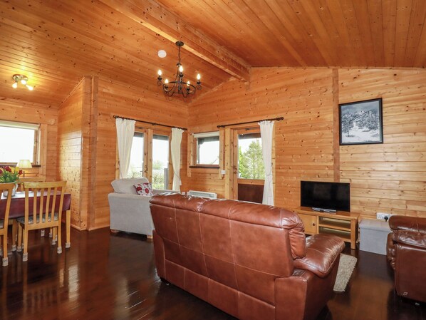 Cottage | Living area - Cedar Lodge (Bodmin)