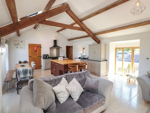 Cottage | Living area | TV - Wern Olau Cottage (Caernarfon)