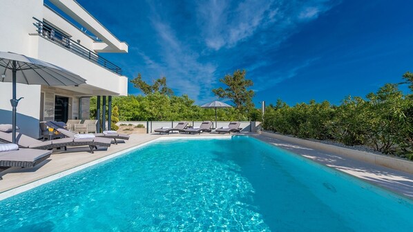 Outdoor pool, a heated pool