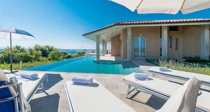 Casa Di Eolo 8+2, Emma Villas
