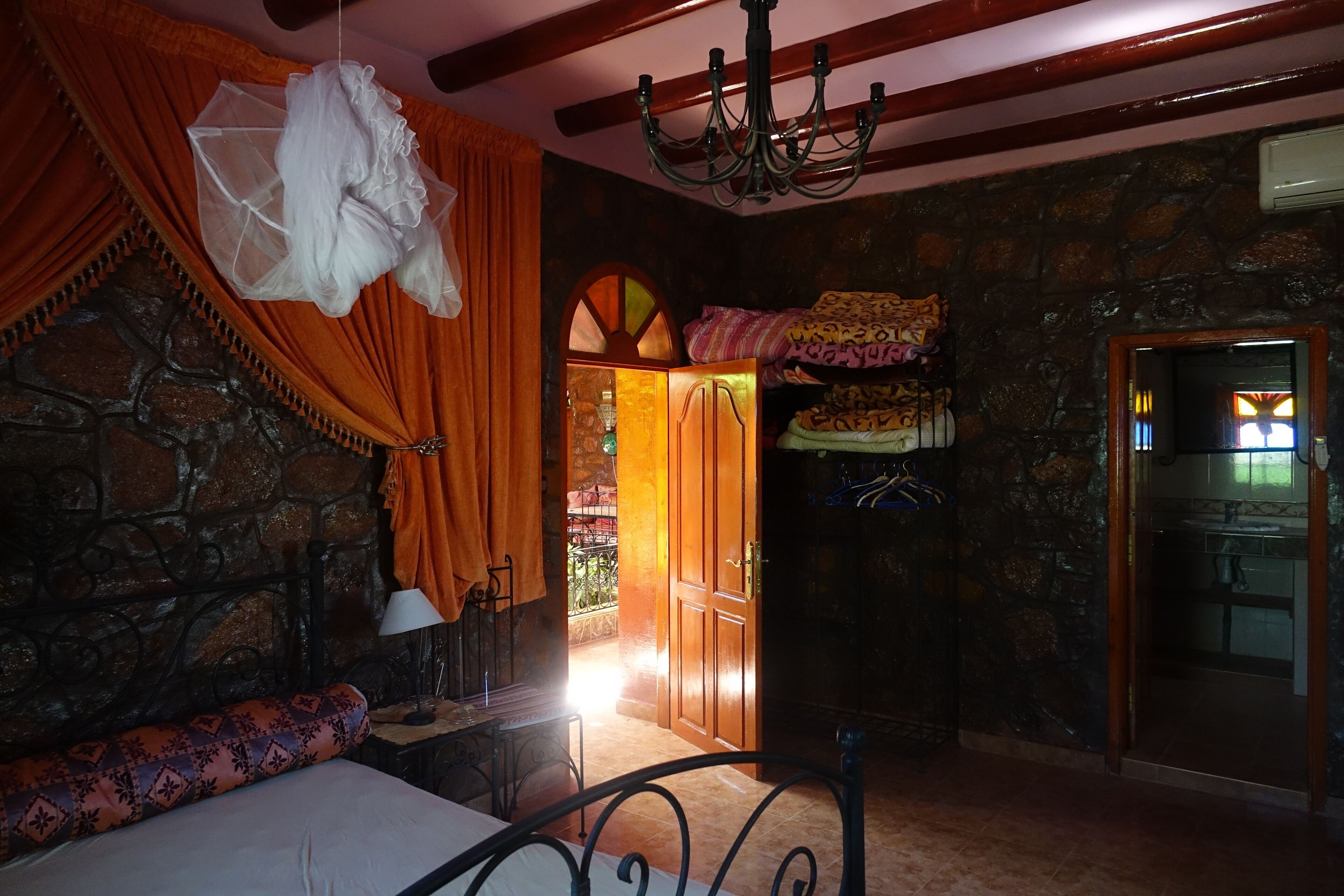 2 chambres, Wi-Fi, draps fournis