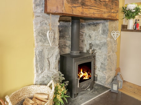 Cottage | Interior