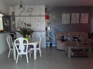 Dining - VILLA Las ESTATUAS (La Nucia)