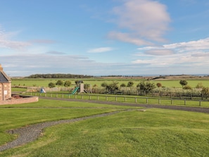Cottage | Property grounds